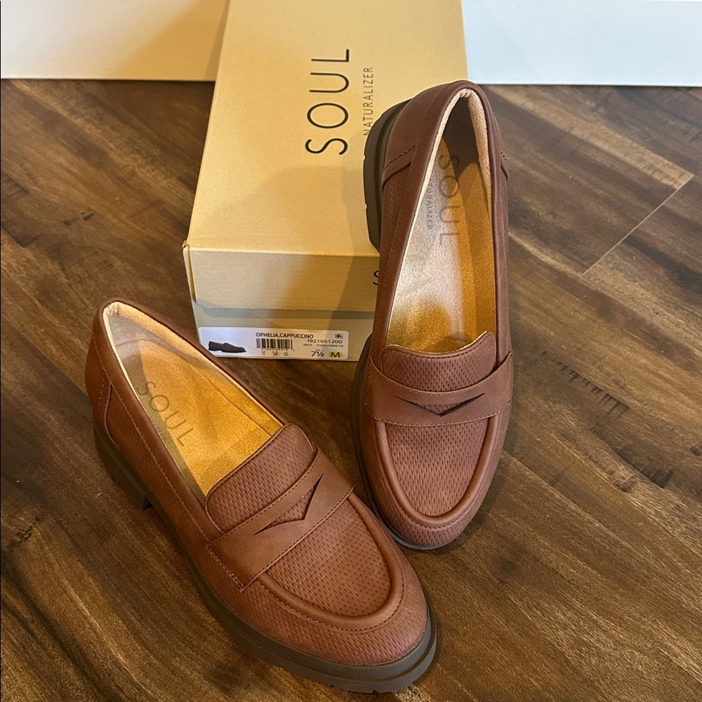 Naturalizer Soul Brown Loafers - Picture 4 of 16